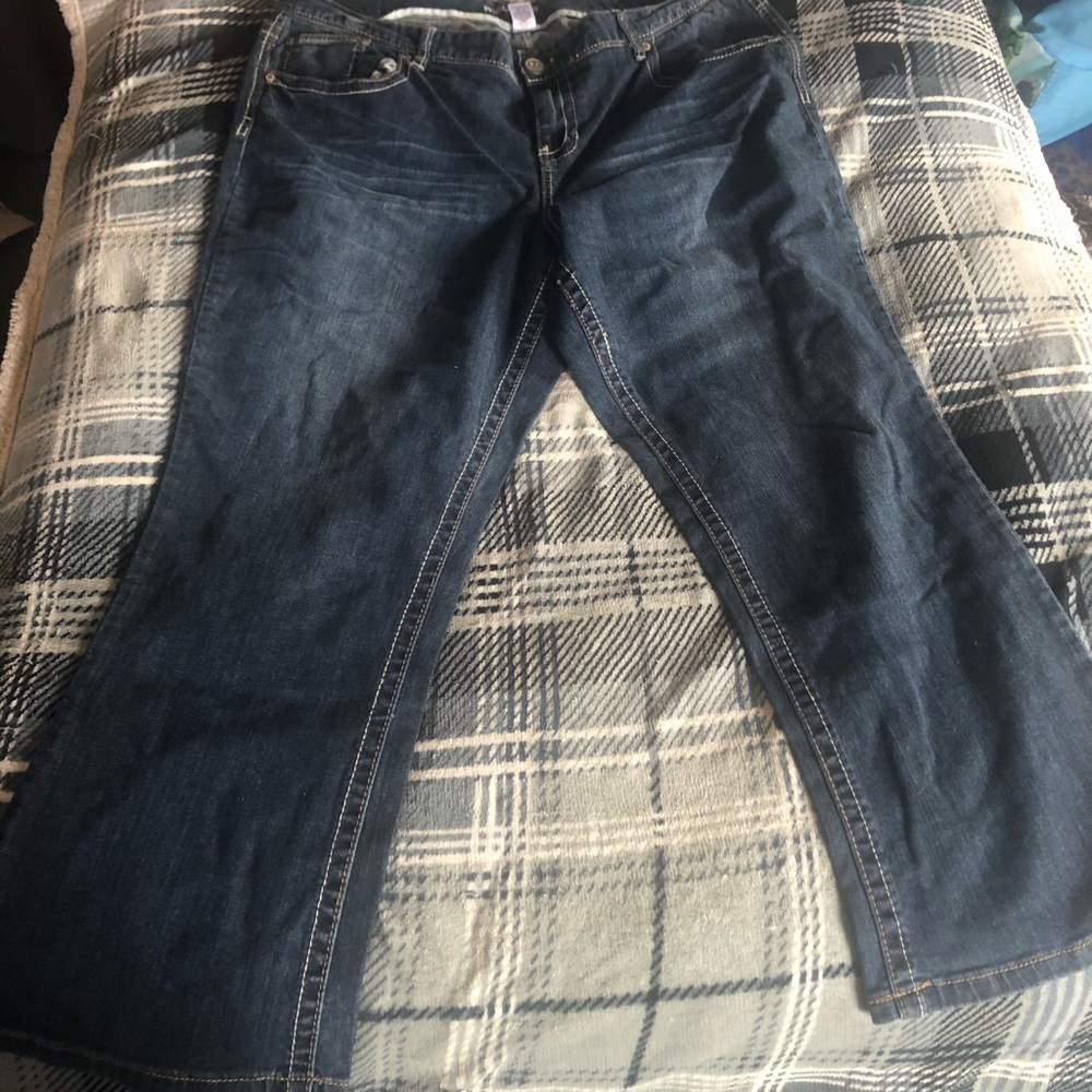 Maurice’s plus size curvy. 22 x-short Hard to find